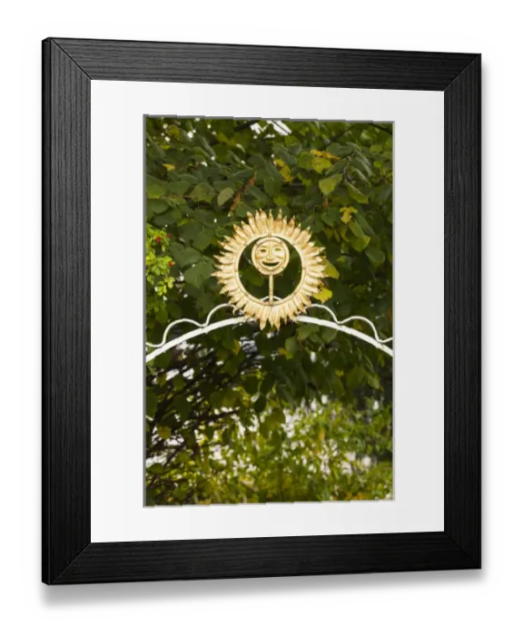 Framed Print : Germany, Hesse, Darmstadt, Mathildenhohe Kunstlerkolonie Park, Jugendstil gate detail