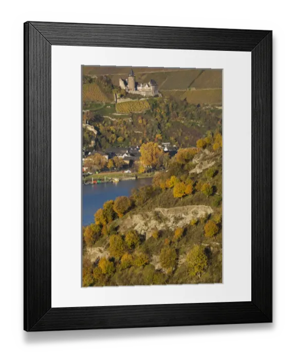 Framed Print : Germany, Rheinland-Pfalz, Bacharach, elevated view with Burg Stahleck Castle, autumn Framed Print : Germany, Rheinland-Pfalz, Bacharach, elevated view with Burg Stahleck Castle, autumn