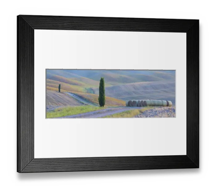 Framed Print : Italy, Tuscany. Hay bales and farm land. Credit as: Gilles Delisle / Jaynes Gallery Framed Print : Italy, Tuscany. Hay bales and farm land. Credit as: Gilles Delisle / Jaynes Gallery