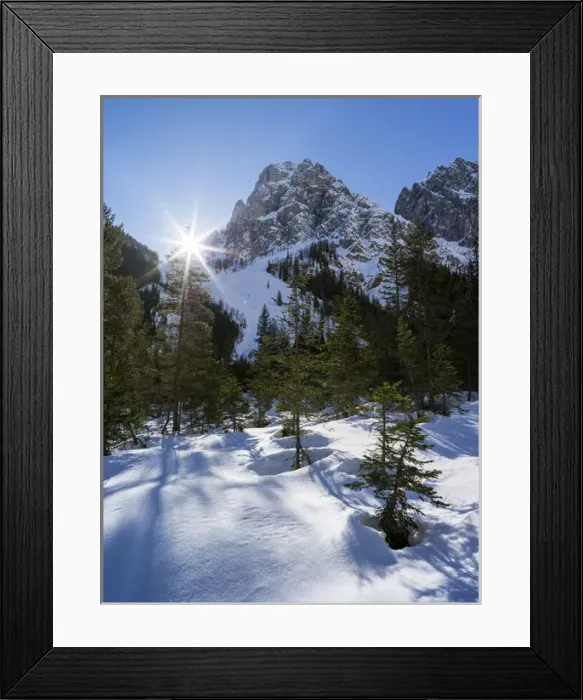 Framed Print : Valley Innerfeldtal (Val Campo di Dentro) in the Sexten Dolomites, part of UNESCO