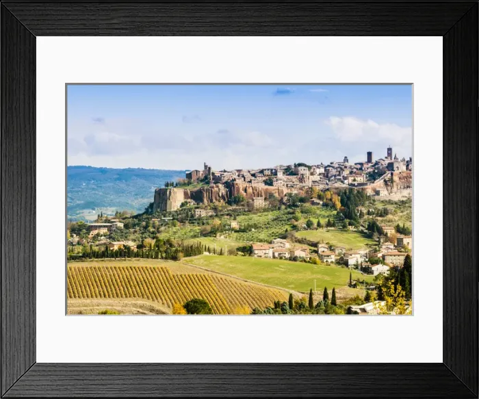 Framed Print : View of Orvieto, Umbria, Italy