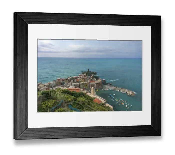 Framed Print : Italy, Cinque Terre, Vernazza Framed Print : Italy, Cinque Terre, Vernazza
