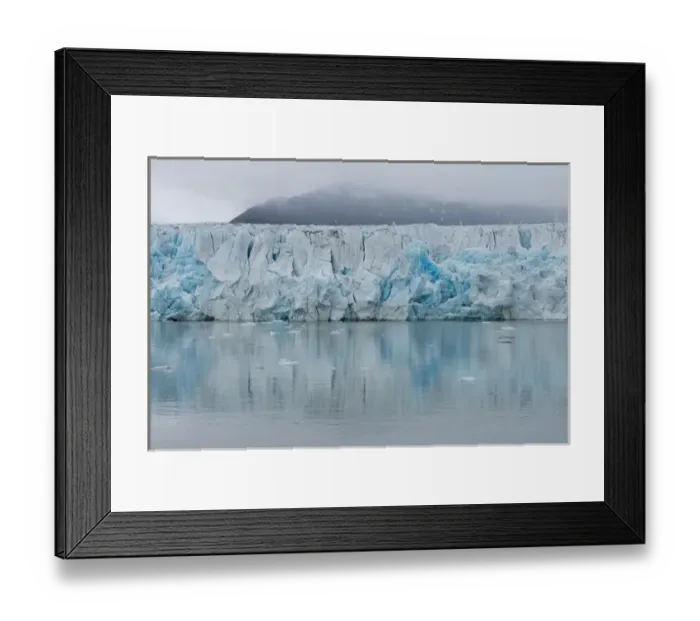 Framed Print : Norway, Barents Sea, Svalbard, Spitsbergen, Lilliehook Glacier (aka Lilliehookbreen)