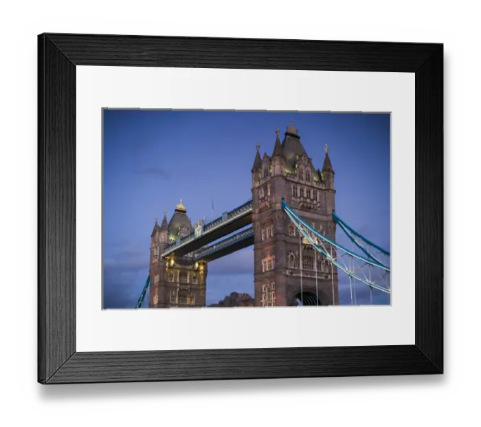 Framed Print : England, London, Tower Bridge, dusk Framed Print : England, London, Tower Bridge, dusk