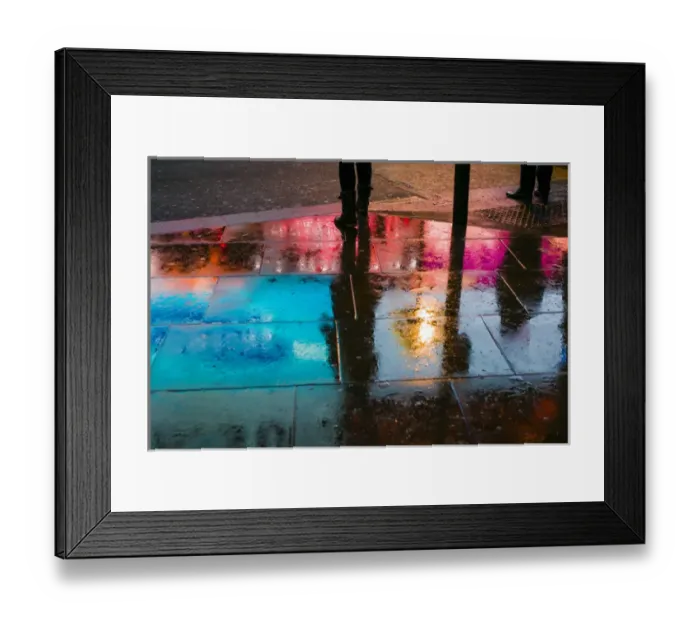 Framed Print : England, London, Soho, Piccadilly Circus, wet sidewalk reflections Framed Print : England, London, Soho, Piccadilly Circus, wet sidewalk reflections