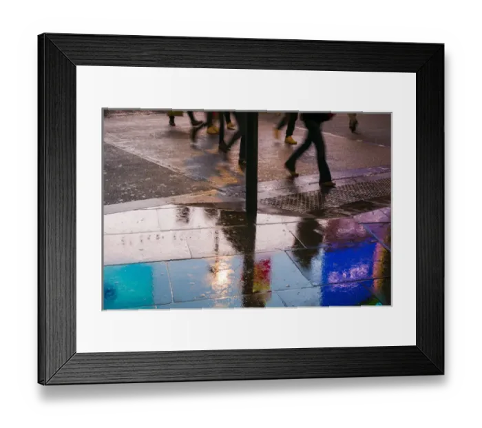 Framed Print : England, London, Soho, Piccadilly Circus, wet sidewalk reflections Framed Print : England, London, Soho, Piccadilly Circus, wet sidewalk reflections