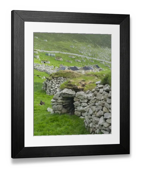 Framed Print : The islands of St Kilda archipelago in Scotland. Island of Hirta with village bay