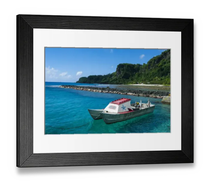Framed Print : Pretty bay and turquoise water in Tau Island, Manuas, American Samoa, South Pacific