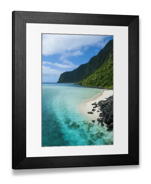 Framed Print : Turqoise water and white sand beach at Ofu Island, Manua'a island group, American Samoa