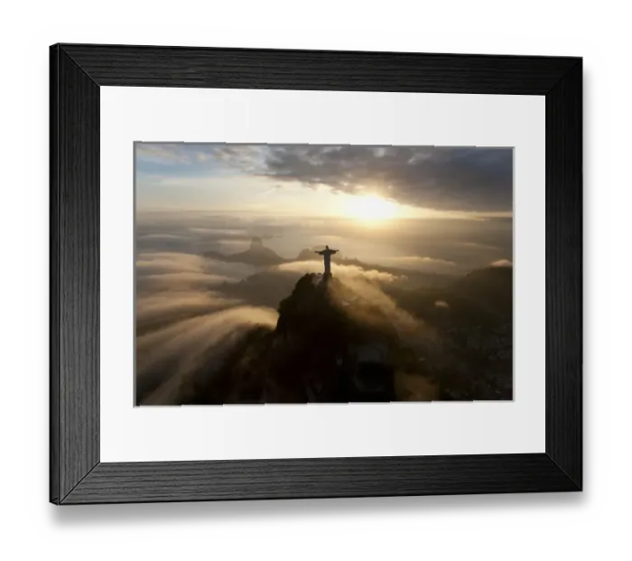 Framed Print : The giant Art Deco statue of Jesus, known as Cristo Redentor (Christ the Redeemer) Framed Print : The giant Art Deco statue of Jesus, known as Cristo Redentor (Christ the Redeemer)