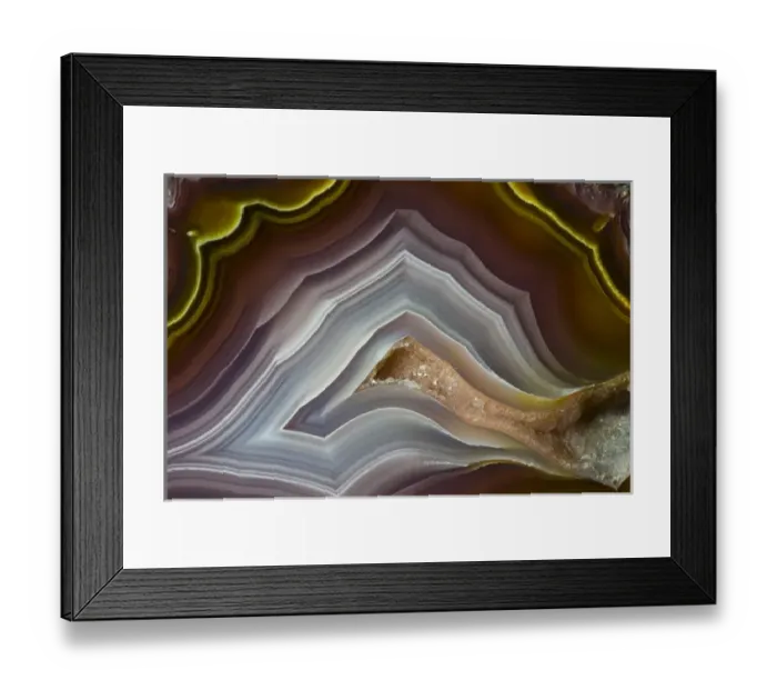 Framed Print : Banded Agate, Quartzsite, AZ Framed Print : Banded Agate, Quartzsite, AZ