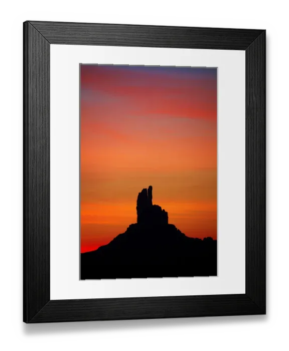 Framed Print : United States, Utah  /  Arizona Border, Navajo Nation, Monument Valley, sunrise over