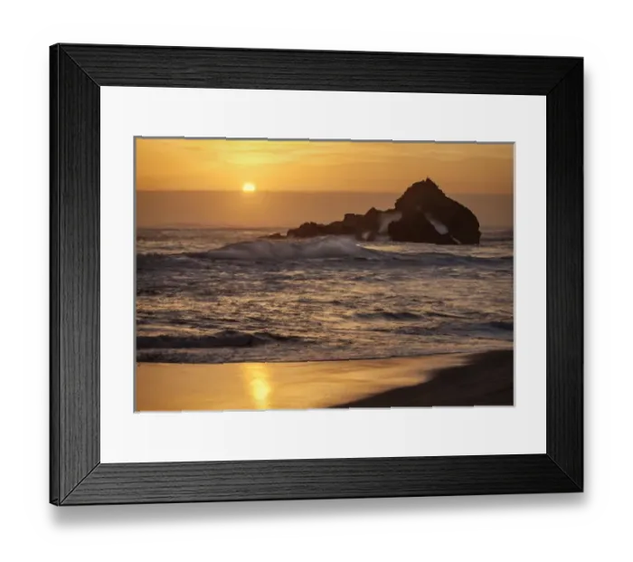 Framed Print : USA, California, Big Sur, Sunset and splashes at Pfeiffer Beach Framed Print : USA, California, Big Sur, Sunset and splashes at Pfeiffer Beach