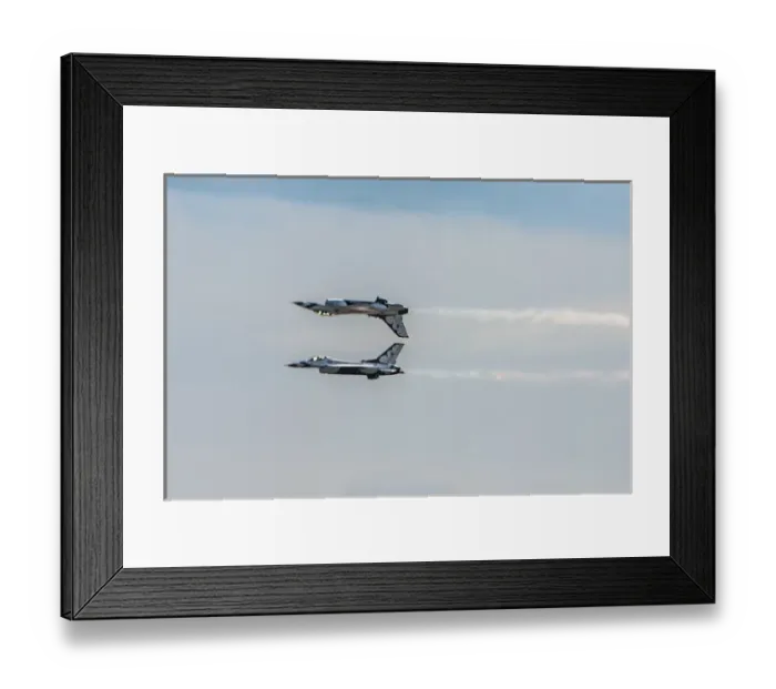Framed Print : 2 Thunderbird jets mirroring, one upside down Framed Print : 2 Thunderbird jets mirroring, one upside down