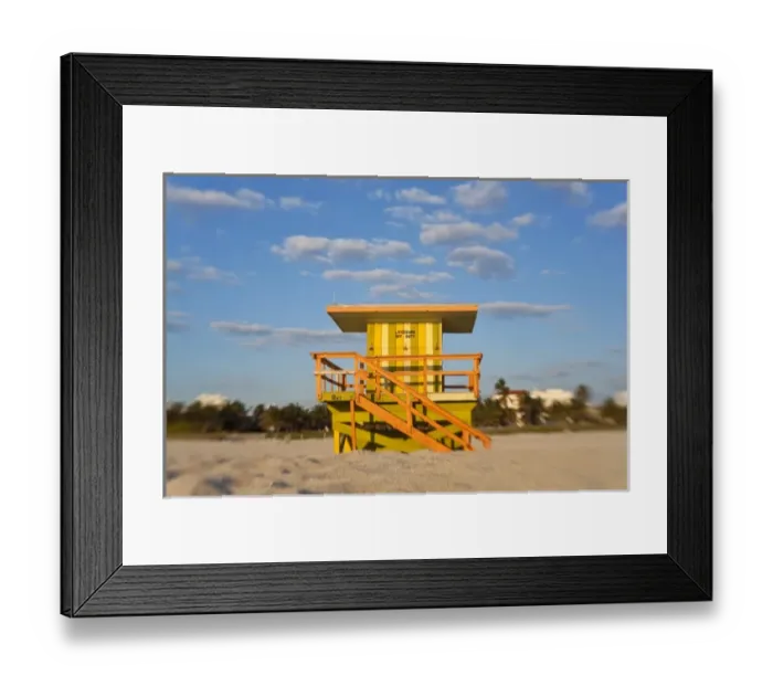 Framed Print : Lifeguard hut, South Beach, Miami, Florida, USA