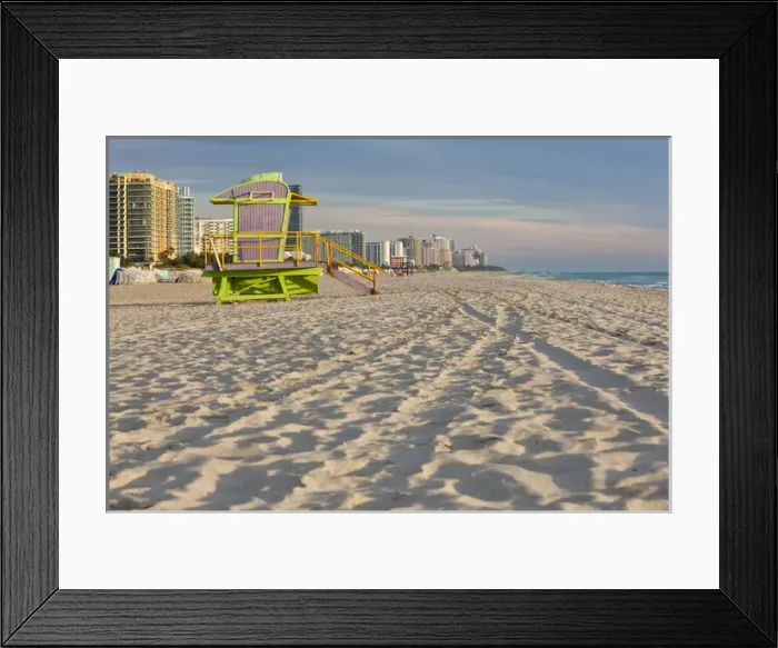 Framed Print : South Beach & lifeguard hut, Miami, Florida, USA, early morning