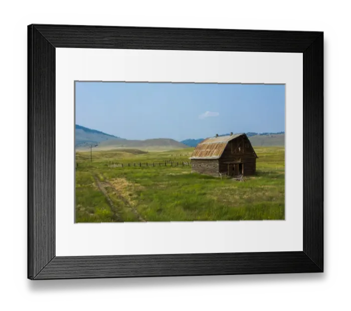 Framed Print : Butte Montana old worn barn in farm county of MT Framed Print : Butte Montana old worn barn in farm county of MT