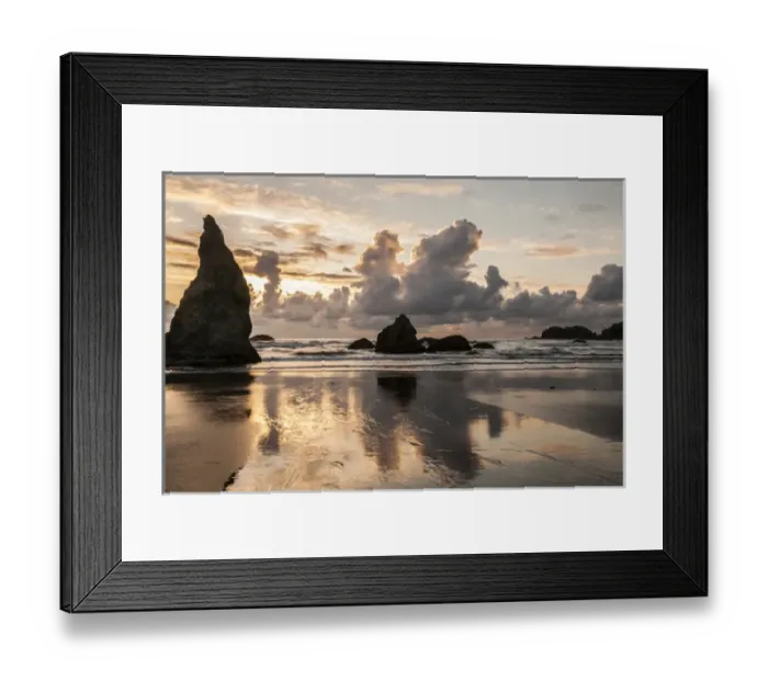Framed Print : USA, Oregon, Bandon. Shore scenic. Credit as: Cathy & Gordon Illg / Jaynes Gallery / DanitaDelimont Framed Print : USA, Oregon, Bandon. Shore scenic. Credit as: Cathy & Gordon Illg / Jaynes Gallery / DanitaDelimont