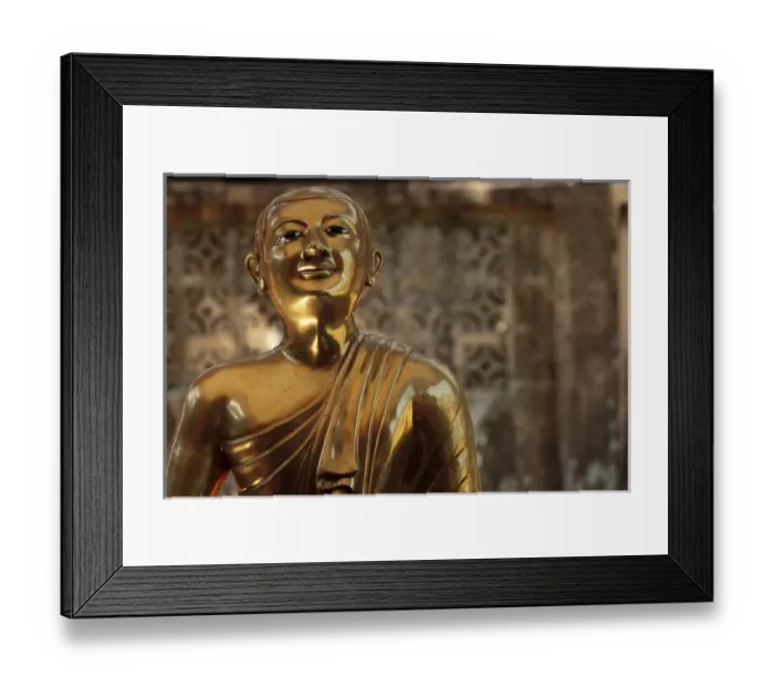Framed Print : Myanmar, Burma, Yangon. Interior shot of Chaukhtatgyi Temple with golden figure Framed Print : Myanmar, Burma, Yangon. Interior shot of Chaukhtatgyi Temple with golden figure