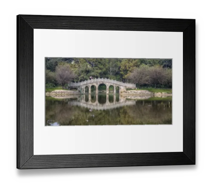 Framed Print : Chinese Bridge over Green Lake in Kunming, China Framed Print : Chinese Bridge over Green Lake in Kunming, China