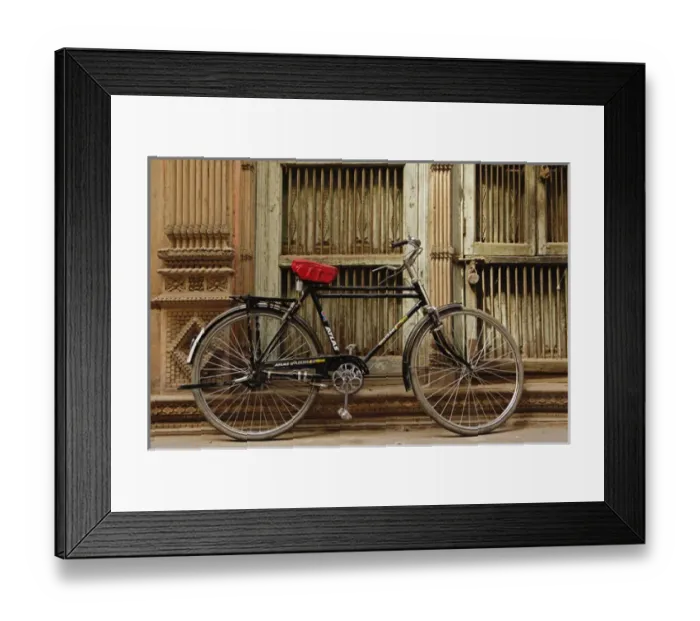 Framed Print : Bicycle in narrow gully, Delhi, India