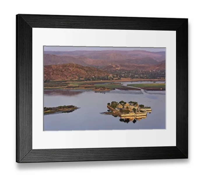Framed Print : Elevated view of Jag Mandir Palace, Lake Pichola, Udaipur, India