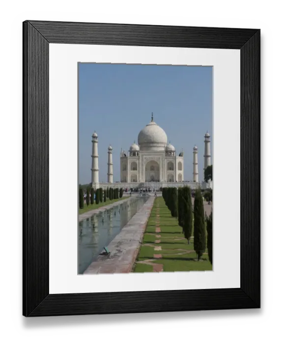 Framed Print : India, Agra, Taj Mahal. Famous landmark memorial to Queen Mumtaz Mahal, circa 1632 Framed Print : India, Agra, Taj Mahal. Famous landmark memorial to Queen Mumtaz Mahal, circa 1632