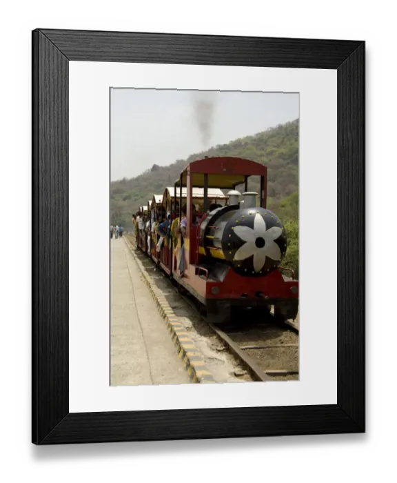 Framed Print : India, Maharashtra, Mumbai (aka Bombay). Gharapuri Island, Mount Kailash, Elephanta