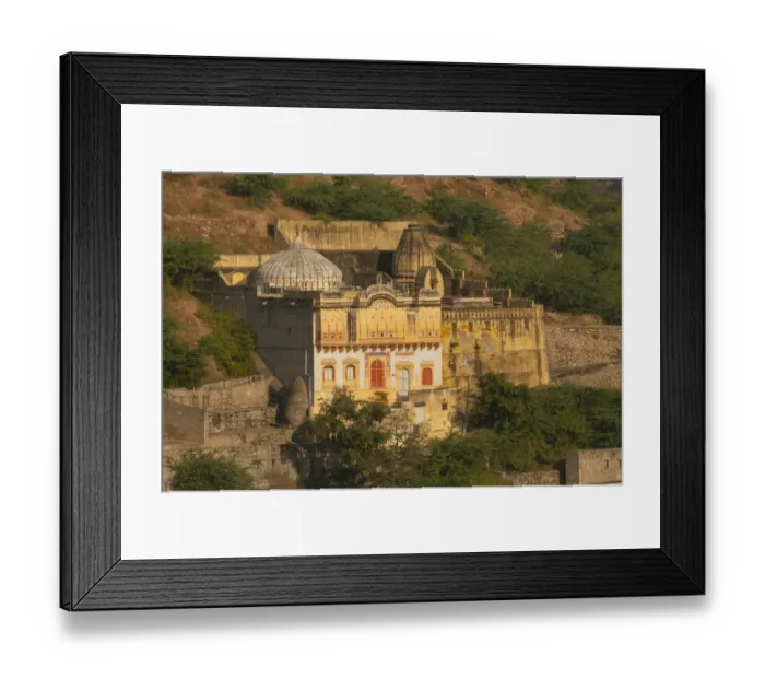 Framed Print : Village beneath the Amber Fort, Jaipur, Rajasthan, India