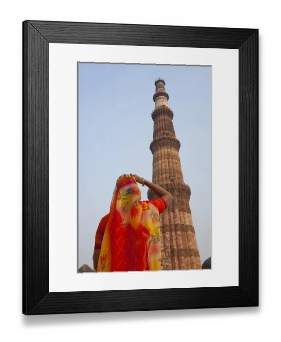 Framed Print : Indian women at Qutb Minar (UNESCO World Heritage site), Delhi, India