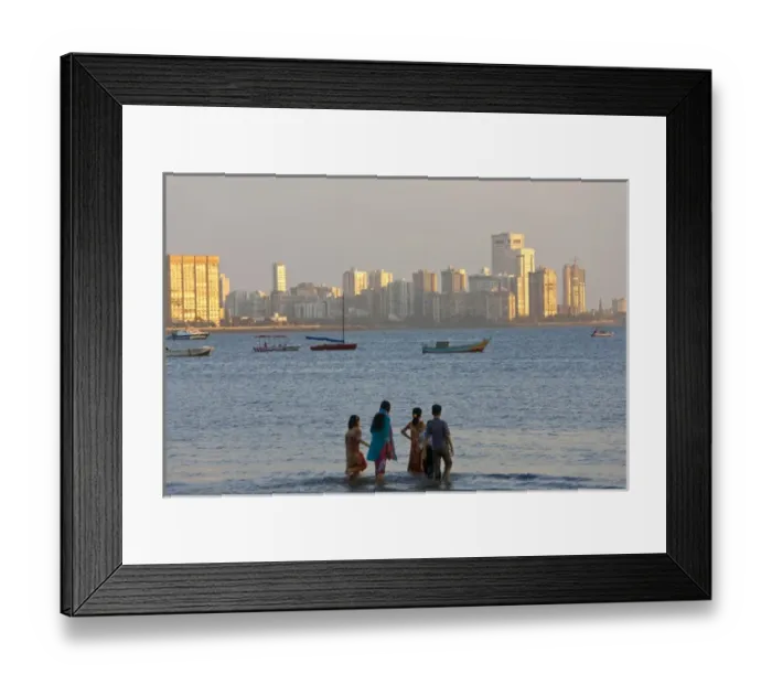 Framed Print : Chowpatty Beach, Mumbai, (Bombay), India Framed Print : Chowpatty Beach, Mumbai, (Bombay), India