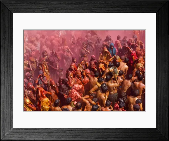 Framed Print : Holi festival at a temple, Mathura, Uttar Pradesh, India Framed Print : Holi festival at a temple, Mathura, Uttar Pradesh, India