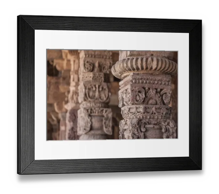 Framed Print : Asia. India. Column details at the Alai-Darwaza complex in New Dehli