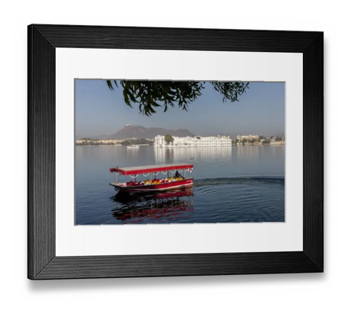 Framed Print : Jag Mandir. Lake Pichola. Udaipur Rajasthan. India Framed Print : Jag Mandir. Lake Pichola. Udaipur Rajasthan. India