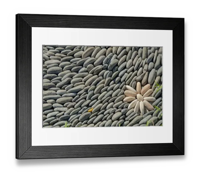 Framed Print : Indonesia, Island of Lombok, Mataram. Mayura Water Palace, open-sided temple hall