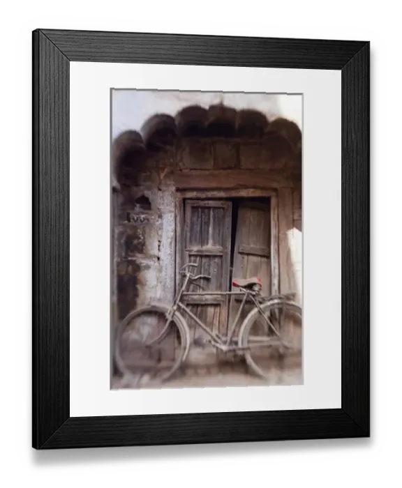 Framed Print : Bicycle in doorway, Jodhpur, Rajasthan, India Framed Print : Bicycle in doorway, Jodhpur, Rajasthan, India