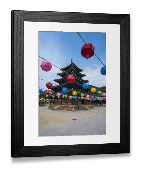 Framed Print : Colourful lanterns in the Beopjusa Temple Complex, South Korea