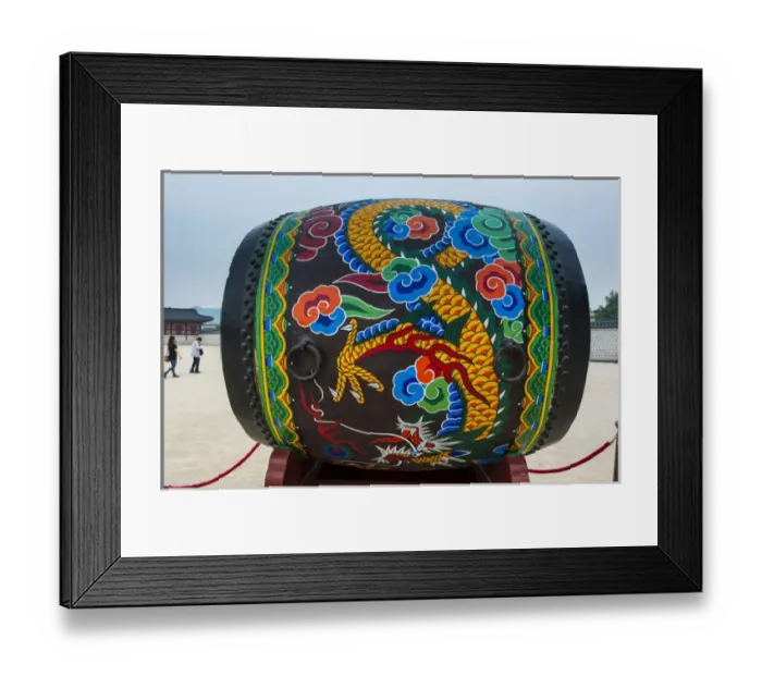 Framed Print : Giant colourful drum, Gyeongbokgung palace, Seoul, South Korea Framed Print : Giant colourful drum, Gyeongbokgung palace, Seoul, South Korea