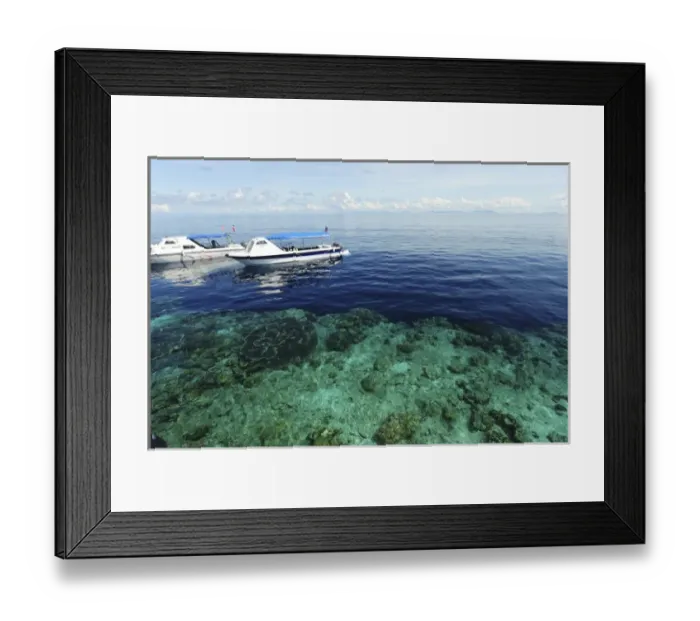 Framed Print : Malaysia, Borneo, Semporna Archipelago, Sipadan, diving boat arriving above transparent sea