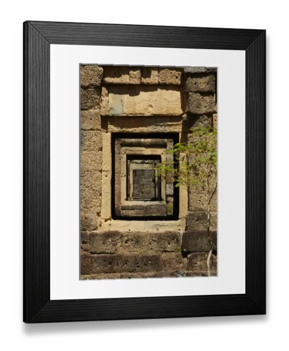 Framed Print : Suor Prat towers, Angkor Thom (12th century temple complex), Angkor World Heritage Site