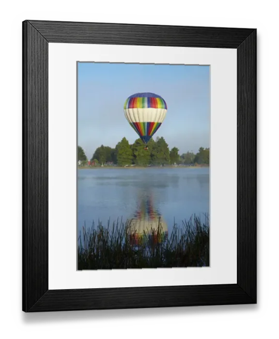 Framed Print : Ezy B hot air balloon, Balloons over Waikato Festival, Lake Rotoroa, Hamilton, Waikato