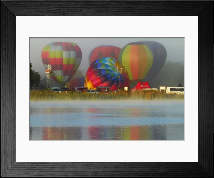 Framed Print : Hot air balloons, Balloons over Waikato Festival, Lake Rotoroa, Hamilton, Waikato Framed Print : Hot air balloons, Balloons over Waikato Festival, Lake Rotoroa, Hamilton, Waikato