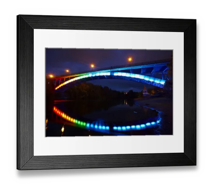 Framed Print : Historic Victoria Bridge (1910) at night, Waikato River, Hamilton, Waikato, North Island Framed Print : Historic Victoria Bridge (1910) at night, Waikato River, Hamilton, Waikato, North Island