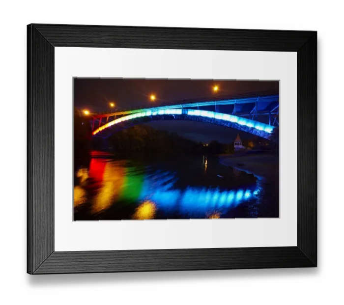 Framed Print : Historic Victoria Bridge (1910) at night, Waikato River, Hamilton, Waikato, North Island Framed Print : Historic Victoria Bridge (1910) at night, Waikato River, Hamilton, Waikato, North Island