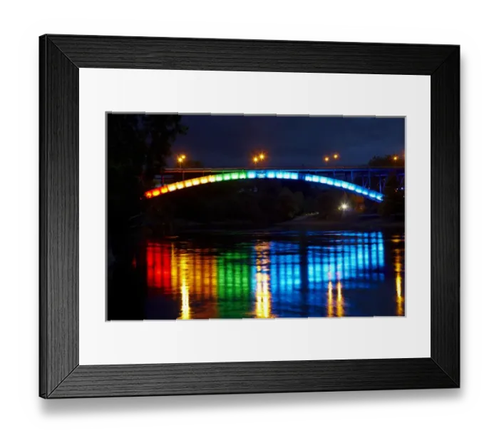 Framed Print : Historic Victoria Bridge (1910) at night, Waikato River, Hamilton, Waikato, North Island Framed Print : Historic Victoria Bridge (1910) at night, Waikato River, Hamilton, Waikato, North Island