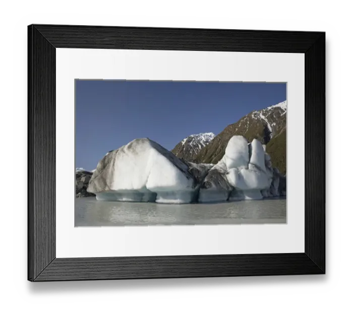 Framed Print : Icebergs in Tasman Glacier Terminal Lake, Aoraki / Mt Cook National Park, Canterbury Framed Print : Icebergs in Tasman Glacier Terminal Lake, Aoraki / Mt Cook National Park, Canterbury