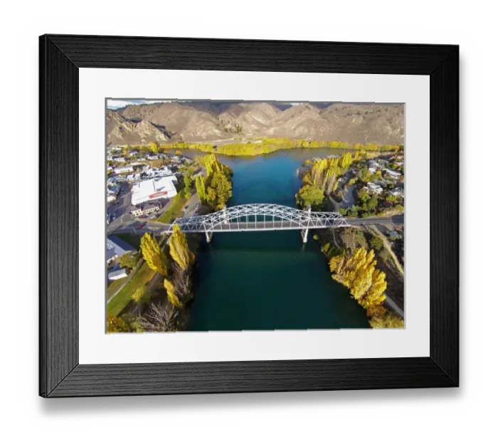 Framed Print : Alexandra Bridge and Clutha River in autumn, Central Otago, South Island, New Zealand