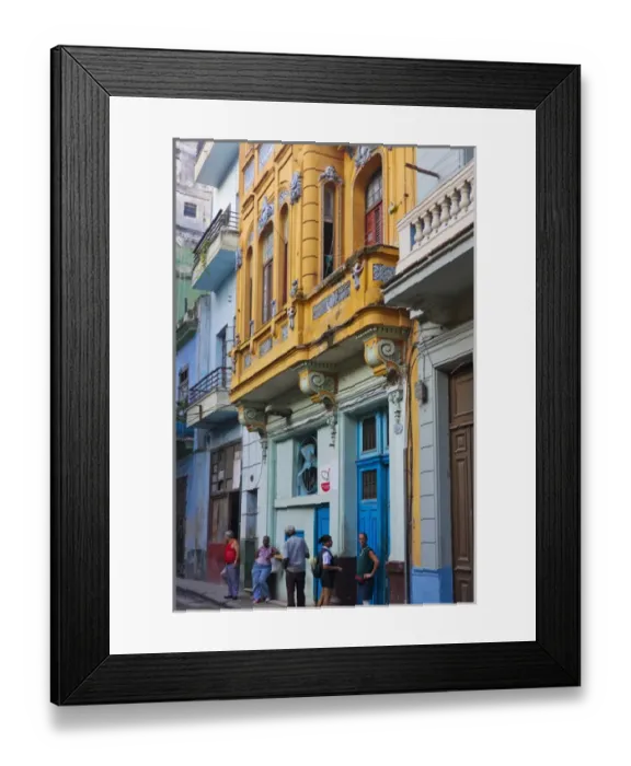 Framed Print : Old house in the historic center, Havana, UNESCO World Heritage site, Cuba Framed Print : Old house in the historic center, Havana, UNESCO World Heritage site, Cuba