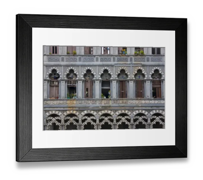 Framed Print : Old building in the historic center, Havana, UNESCO World Heritage site, Cuba Framed Print : Old building in the historic center, Havana, UNESCO World Heritage site, Cuba