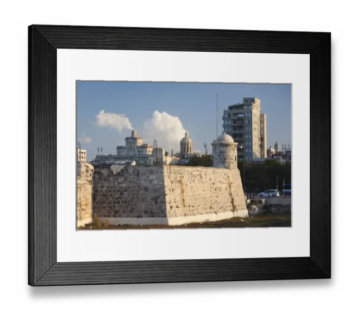 Framed Print : Cuba, Havana, sunset view of the Castillo de San Salvador de la Punta Framed Print : Cuba, Havana, sunset view of the Castillo de San Salvador de la Punta